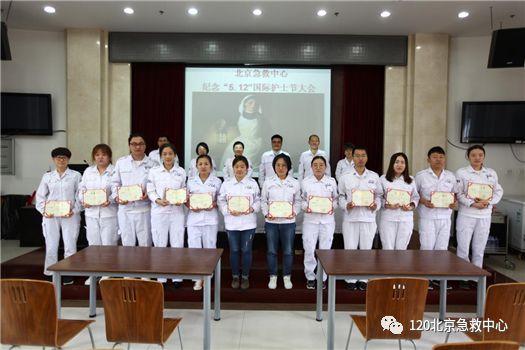 护士发论文有什么好处？揭秘论文发表对护士职业发展的多重利好