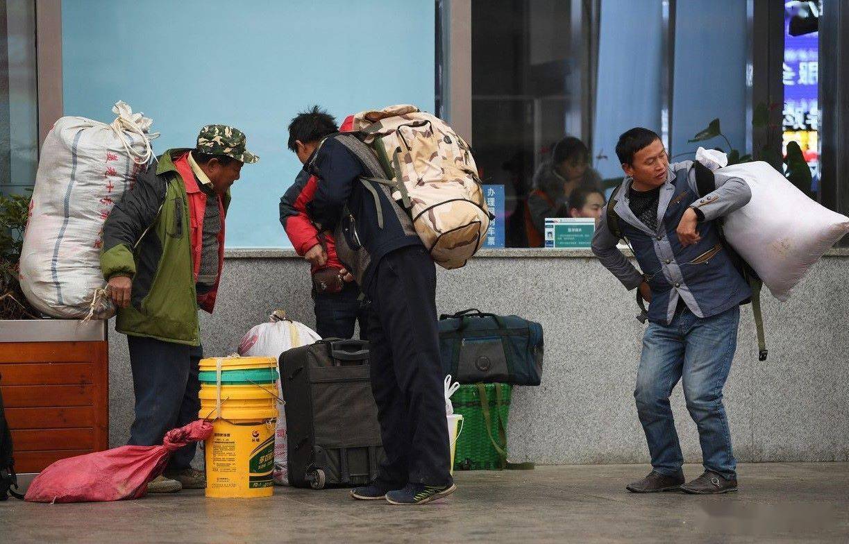 返乡年轻人成回笼漂，现象背后的思考