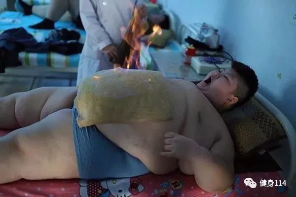 挑战与成长，关于那个特殊的少年——一位体重达224斤的11岁男孩的故事
