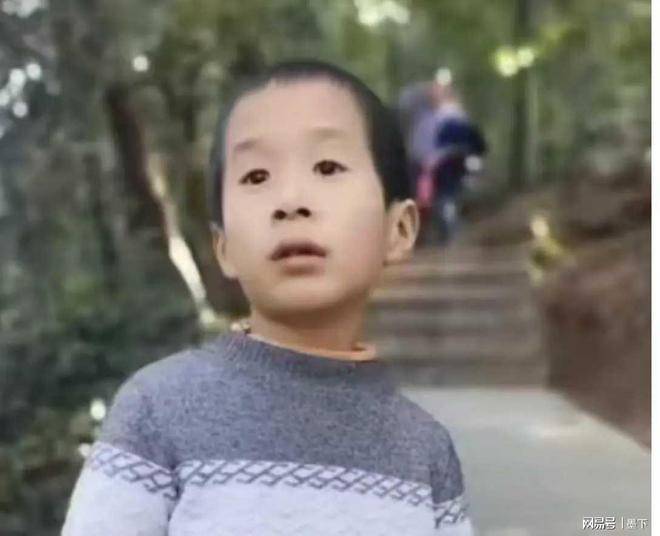 8岁男孩失踪32年，寻找与反思的旅程