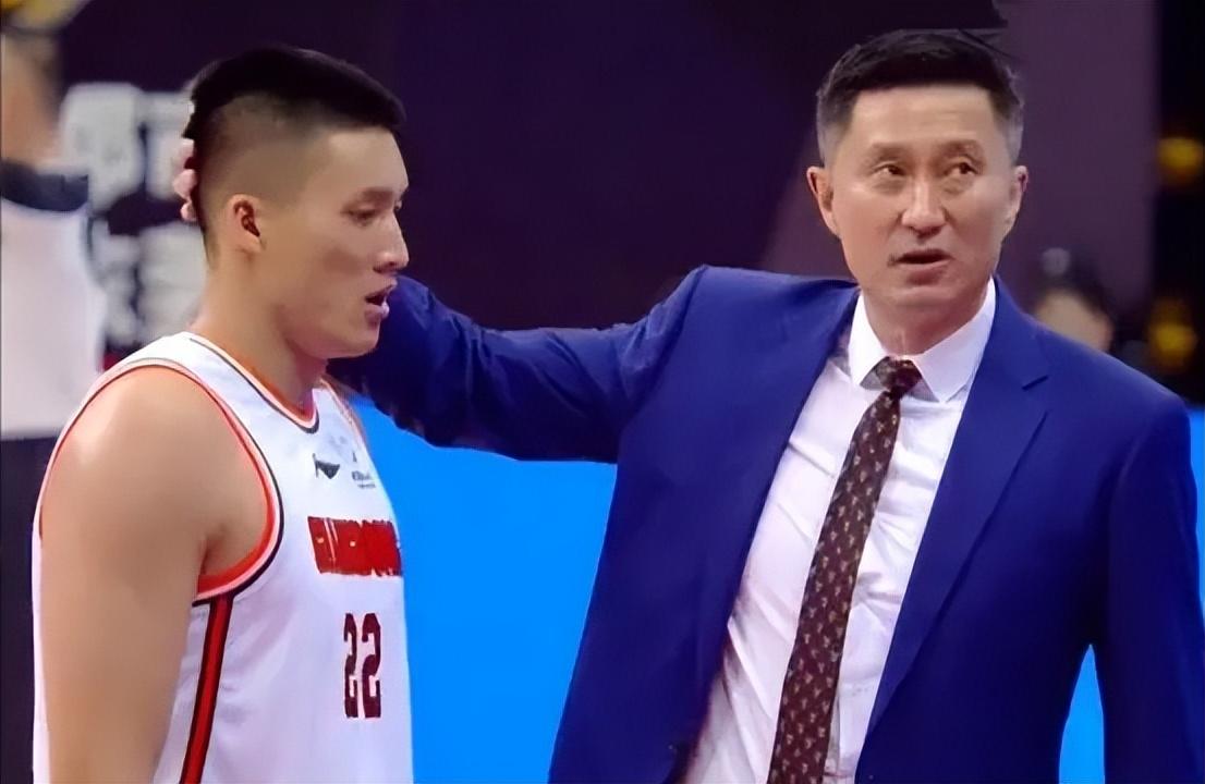 广厦逆袭北京，周琦独揽全场——26分13篮板背后的故事