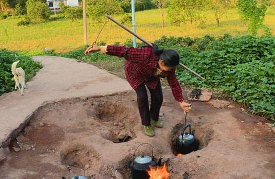 重庆天然气村庄的不灭之光