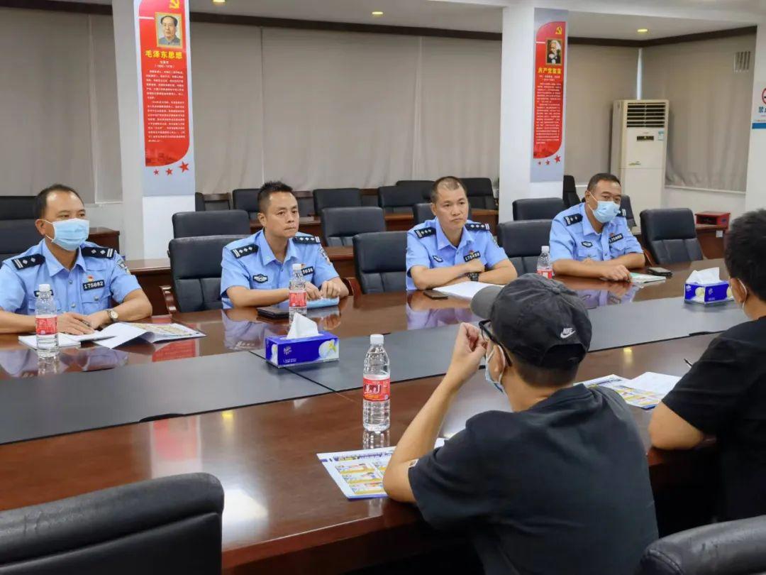 人民日报评外卖平台被约谈，维护公平竞争，保障消费者权益