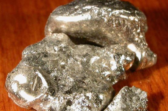 冒充黄金的金属——钌，特性、应用与鉴别