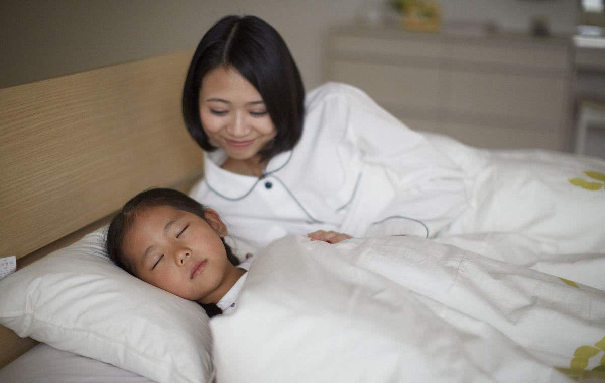 女儿的超长睡眠时光，从早到午的梦境之旅