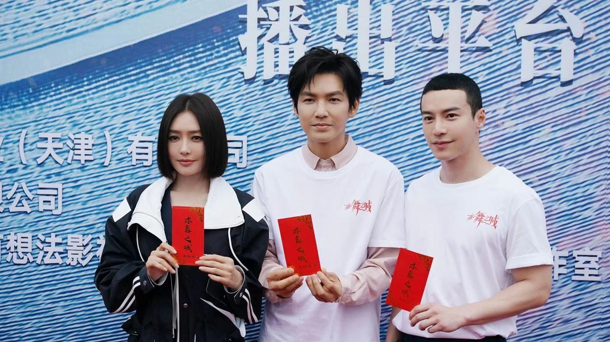成都一名女子，故事中的坚韧与温情