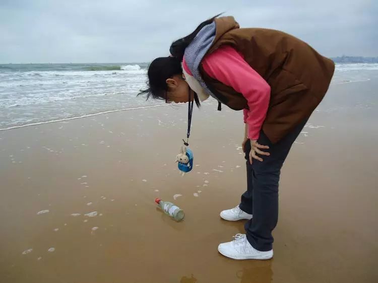 漂流瓶的秘密，一次意外的奇遇
