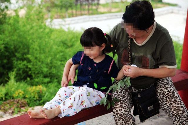 家有儿女姥姥不让小雨上学，一场关于教育与成长的探讨