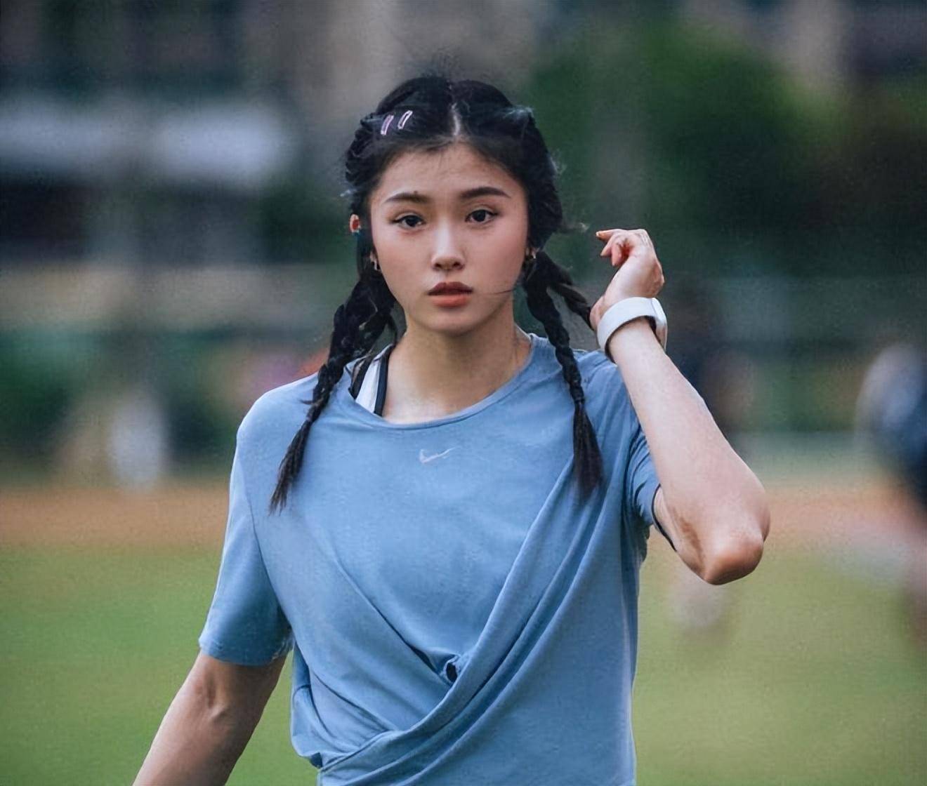 吴艳妮亚锦赛获季军，闪耀的瞬间，铸就荣耀传奇