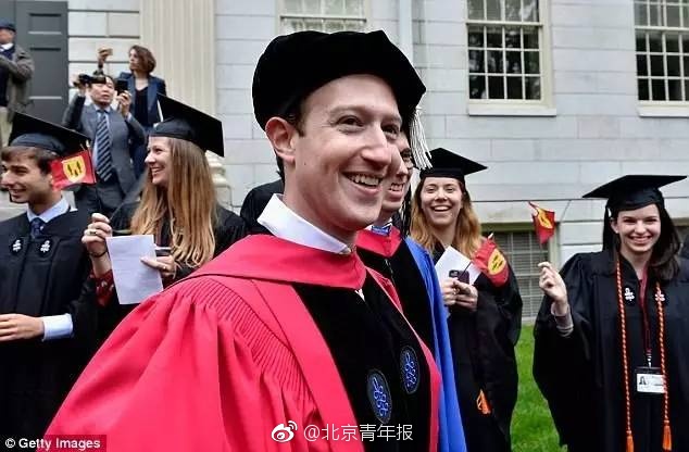 哈佛毕业演讲女生讲述求学之路，一路奋斗，一路成长