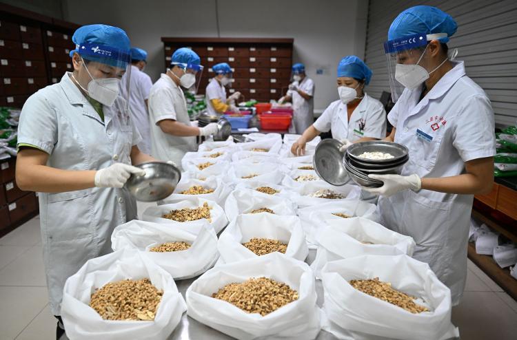 三亚卫健委通报女游客就诊细节，全面解读事件始末与细节分析
