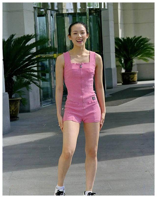 章子怡短裤，时尚潮流的跨界魅力