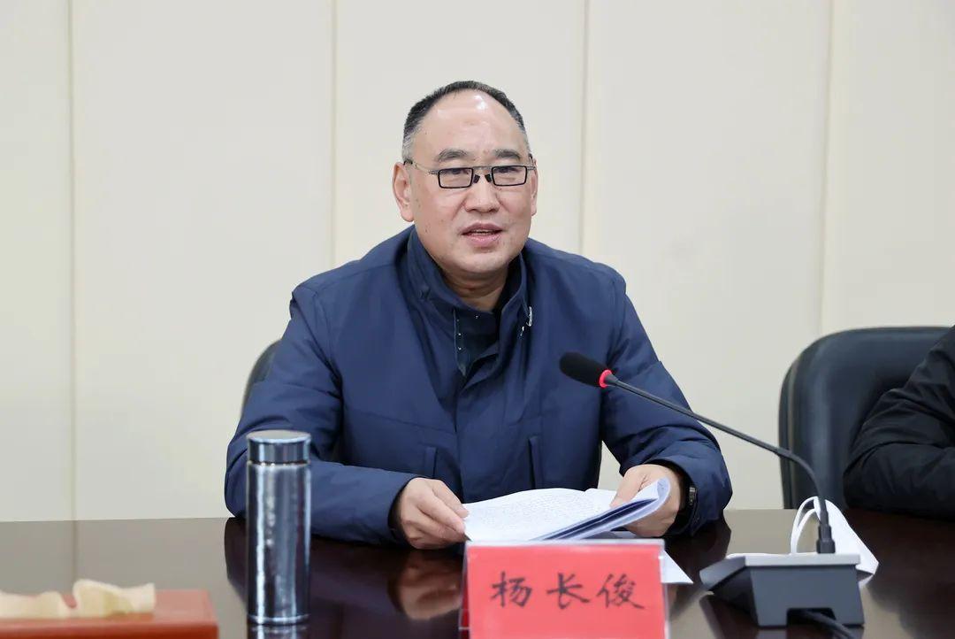 杨长俊简历，一窥风云人物的非凡人生