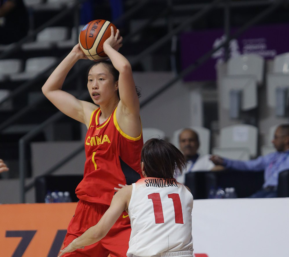 热身赛大捷！中国女篮32分狂胜日本女篮
