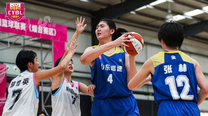 张子宇闪耀九中，独砍16分引领全场