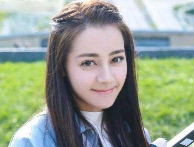 女星那尔那茜涉嫌高考报名材料造假事件深度解析