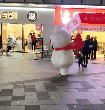 蜜雪冰城房塌了——背后的真相与反思
