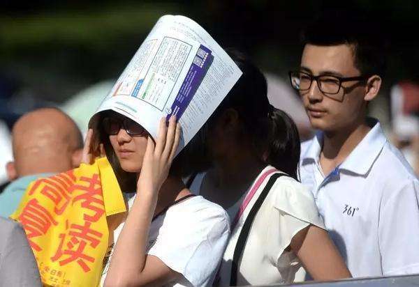 司机女儿高考失利后的逆袭之路