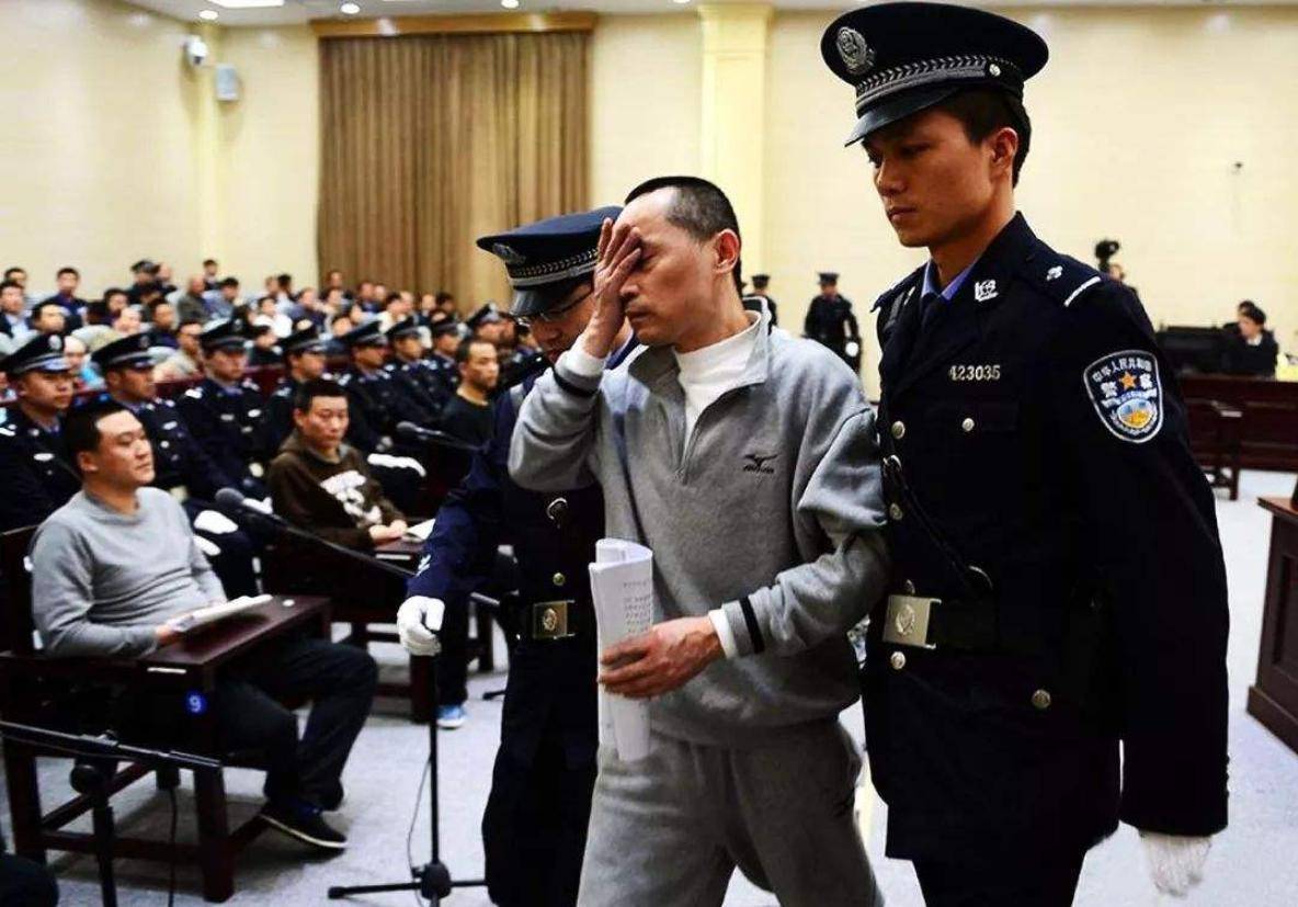 杀妻死刑犯骨灰遭拒领，如何处理？社会热点下的伦理与法律探讨